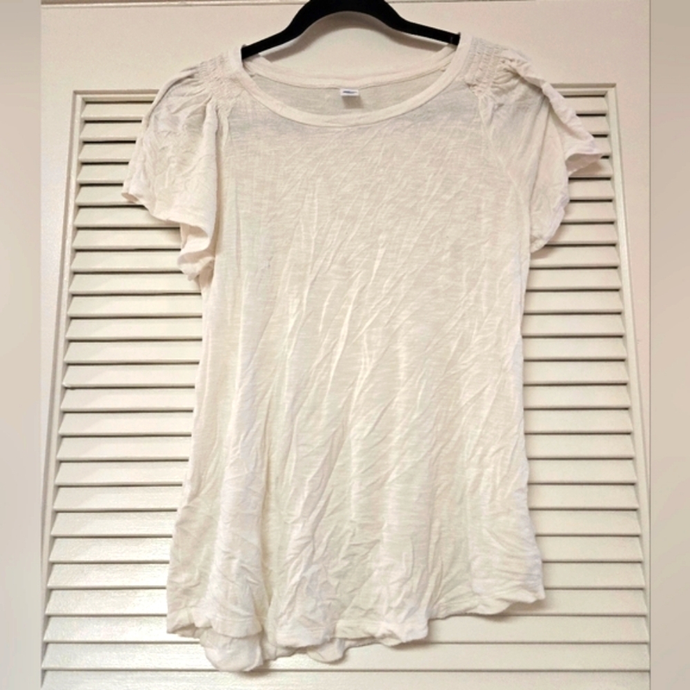 Old Navy - White Asymmetrical Hem Top With Smocked & Flutter Sleeves